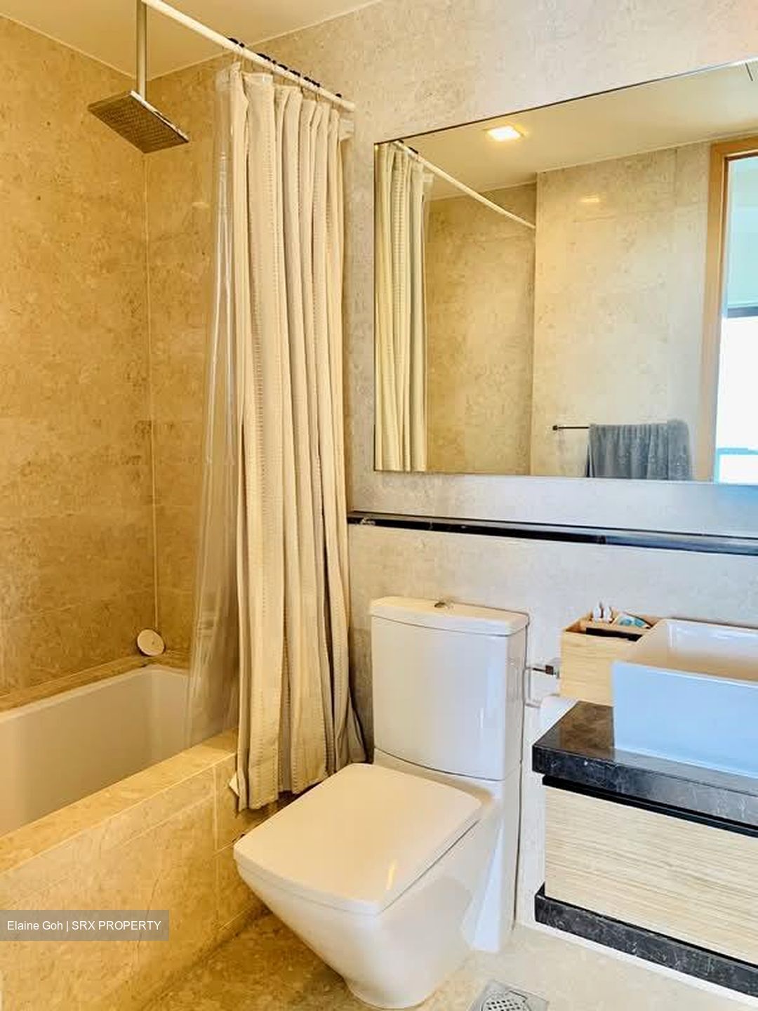 Marina Bay Residences (D1), Condominium #561692081